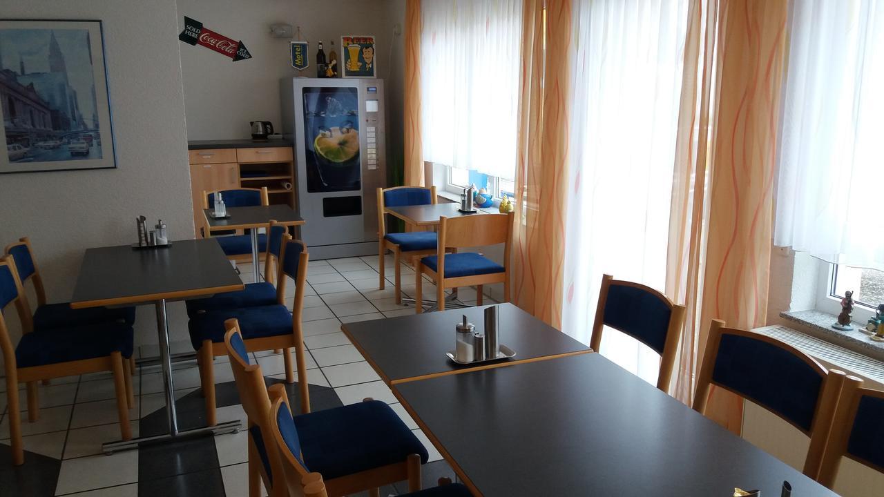 Althengstett Motel Am Highway מראה חיצוני תמונה