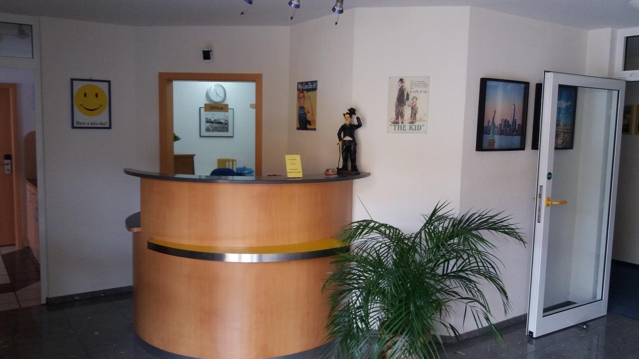 Althengstett Motel Am Highway מראה חיצוני תמונה