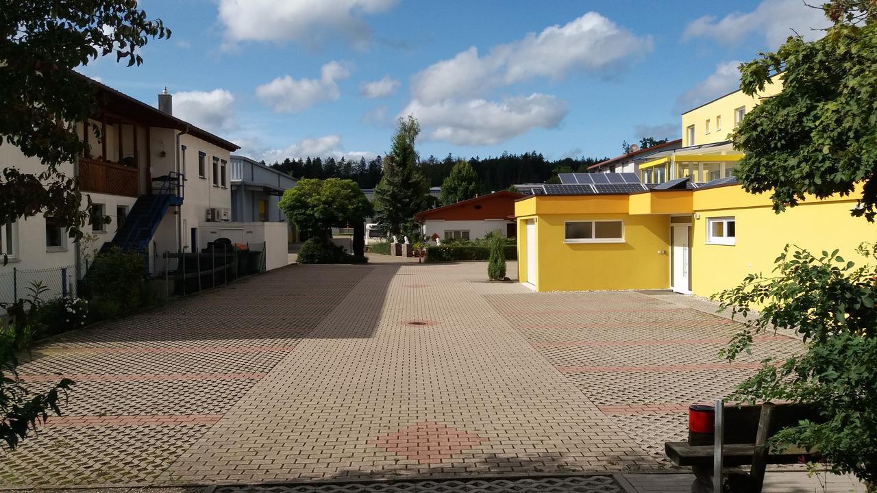 Althengstett Motel Am Highway מראה חיצוני תמונה